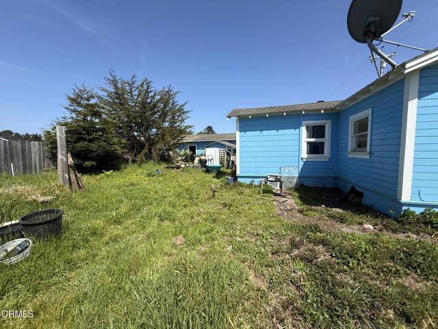 33180 Tregoning Drive, Fort Bragg CA: https://media.crmls.org/mediaz/a515b54d-f626-4609-8f27-40fa5613214c.jpg