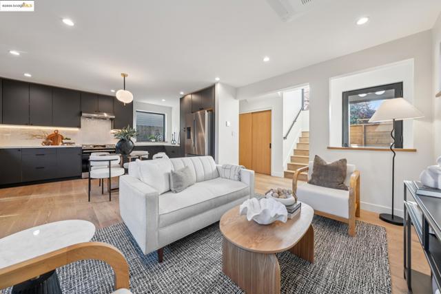 1516 Blake St, Berkeley CA: https://media.crmls.org/mediaz/a515c242-75f0-44e6-9c93-d22e299768f0.jpg