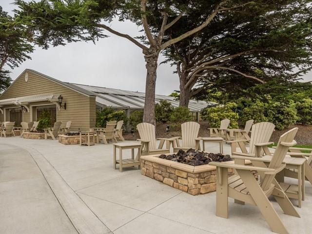 483 Winged Foot Road, Half Moon Bay CA: https://media.crmls.org/mediaz/a5163cfd-22a4-4d58-8290-b4de828acda4.jpg