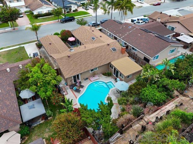 750 Mission Ave, Chula Vista CA: https://media.crmls.org/mediaz/a516a304-1ea0-4296-b2f5-dcd43a61225f.jpg