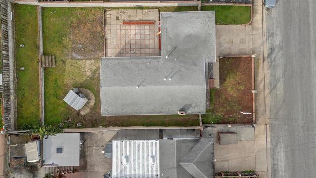 1140 Palm Avenue, Seaside CA: https://media.crmls.org/mediaz/a517033e-b485-4443-858b-f471f81e445a.jpg
