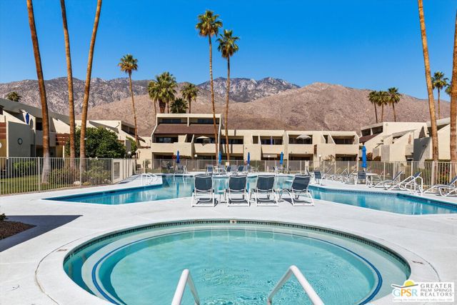 1655 E Palm Canyon Drive, Palm Springs CA: https://media.crmls.org/mediaz/a5170532-4a2c-4e00-bc80-99b735b74e81.jpg