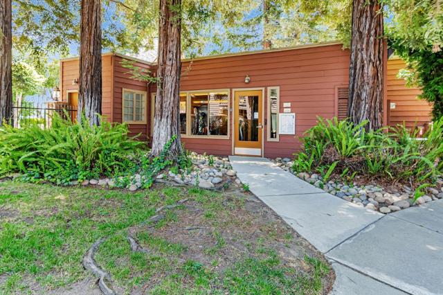 929 Catkin Court, San Jose CA: https://media.crmls.org/mediaz/a517147c-8784-4bb2-b16e-61ec37fcf52e.jpg