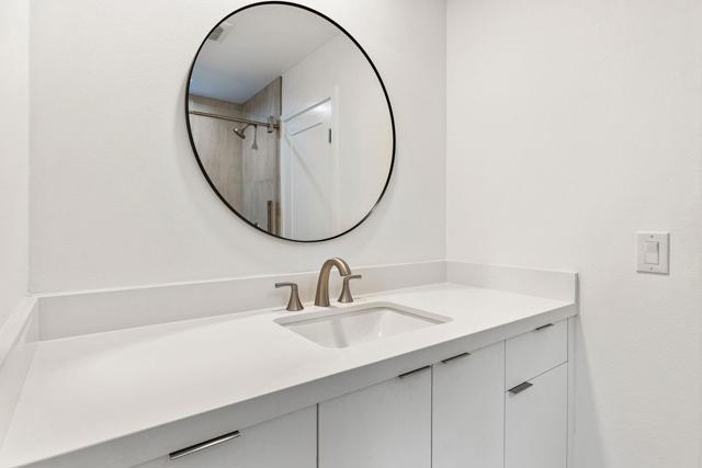 Image 32 of 41 For 49651 Lincoln Drive