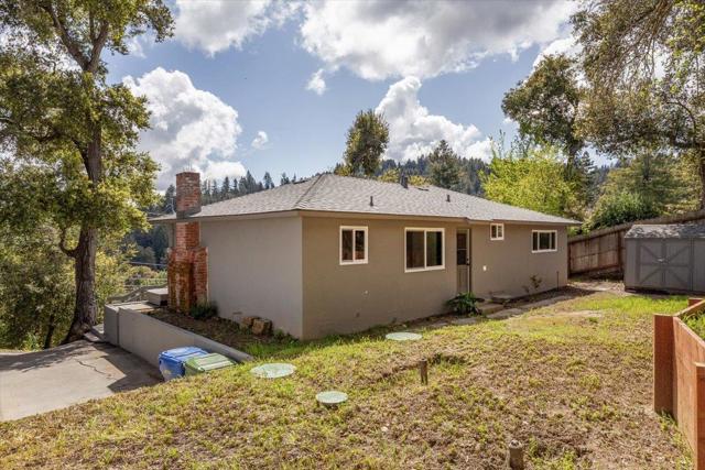21525 Madrone Drive, Los Gatos CA: https://media.crmls.org/mediaz/a517c548-8441-48f4-866e-ea39ab1b3727.jpg