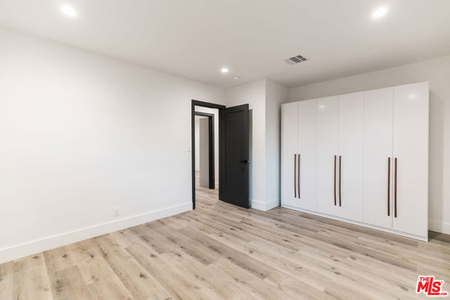 8335 GLADBECK Avenue, Northridge CA: https://media.crmls.org/mediaz/a5183d21-4d86-4c50-b949-38539c82599b.jpg