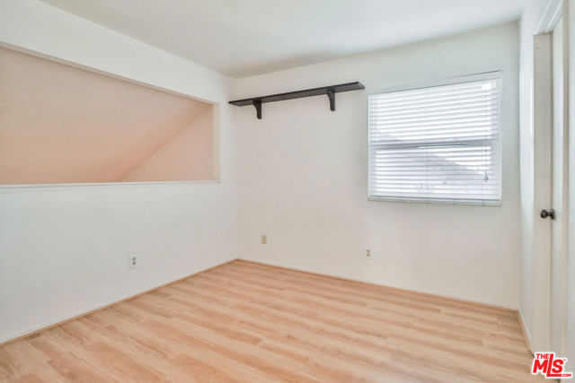 768 Aileen Street, Camarillo CA: https://media.crmls.org/mediaz/a5185d98-c16e-4b11-a49a-948796dd949e.jpg