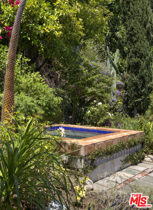 2961 Effie Street, Los Angeles CA: https://media.crmls.org/mediaz/a51930d1-9af3-4928-b16c-f26350db12d9.jpg