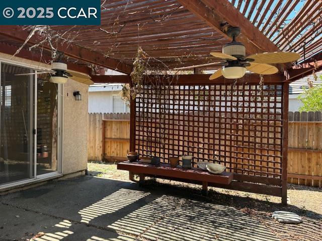 3424 Molokai Rd, West Sacramento CA: https://media.crmls.org/mediaz/a51983e2-b8f7-4091-bbd0-5301208749c2.jpg