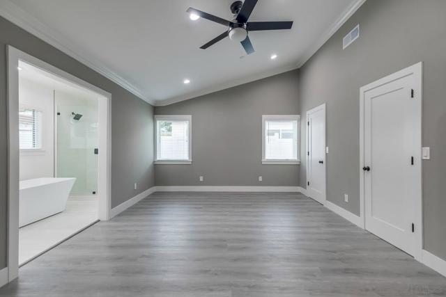 2476 Coolidge Ave, Los Angeles CA: https://media.crmls.org/mediaz/a519ef67-9219-4700-9ad0-e7f4a9713b77.jpg