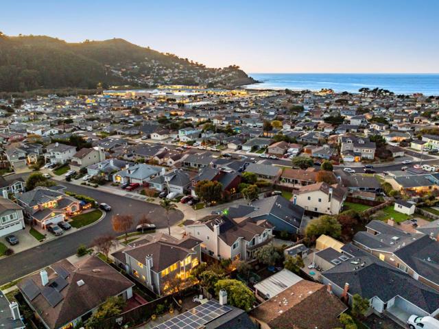 229 Marvilla Circle, Pacifica CA: https://media.crmls.org/mediaz/a51a295d-cc0b-48b2-a44a-4cb1017c70dc.jpg