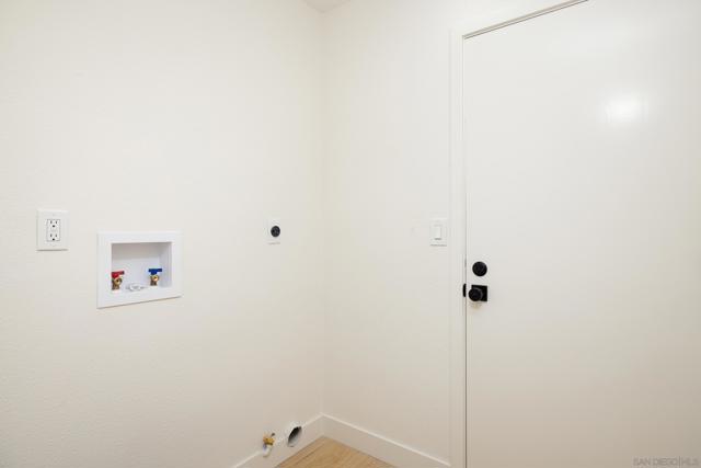 4710 Cordoba Way, Oceanside CA: https://media.crmls.org/mediaz/a51a7d95-d666-48b7-898f-97542908e964.jpg
