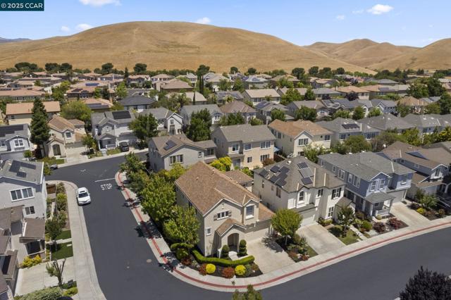 1560 Craiglee Way, San Ramon CA: https://media.crmls.org/mediaz/a51baa83-d215-47ea-bd4d-919935ea3dee.jpg
