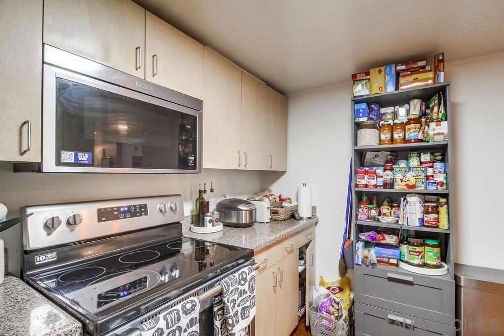 MLS #250040945SD image #9