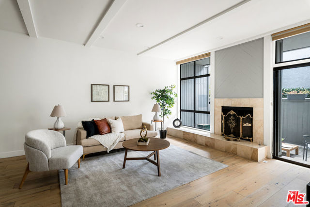 1425 Stanford Street, Santa Monica CA: https://media.crmls.org/mediaz/a51bef61-7cda-4d9d-bab1-322532b84ad4.jpg