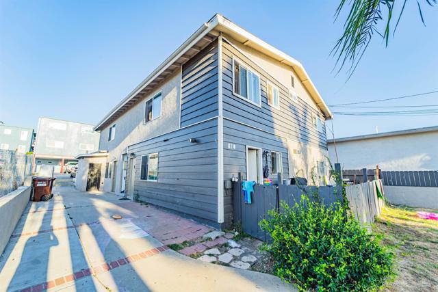 810 Acacia Ave, Oceanside, California 92058, ,Multi-Family,For Sale,Acacia Ave,250016898SD