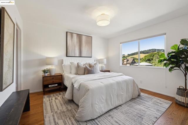 6251 Highland Ave, Richmond CA: https://media.crmls.org/mediaz/a51cf06b-31e1-485a-9054-ec34698cb0d9.jpg
