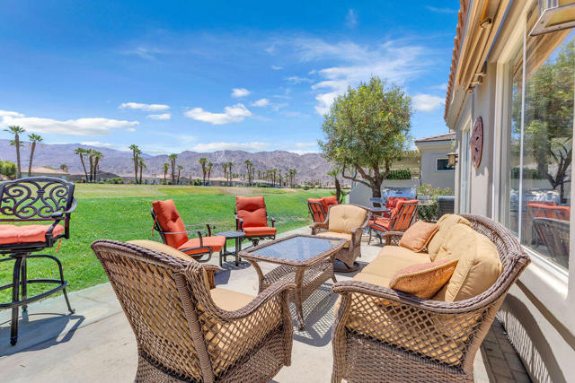 78079 Calle Norte, La Quinta CA: https://media.crmls.org/mediaz/a51daebd-e4ed-4274-a73e-448b9e0f8021.jpg