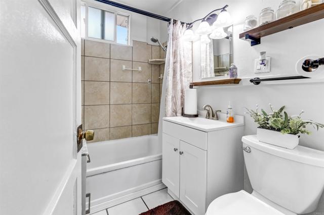 Detail Gallery Image 18 of 27 For 737 41 44th St, San Diego,  CA 92102 - 4 Beds | 2 Baths