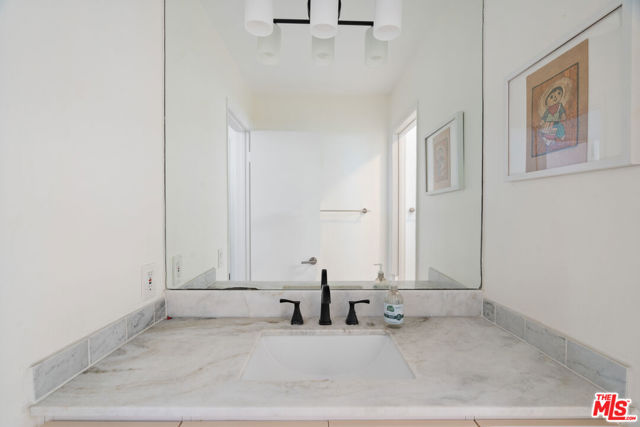 6400 Pacific Avenue, Playa del Rey CA: https://media.crmls.org/mediaz/a51ea94e-4a74-46d2-840d-bdced107d0d3.jpg
