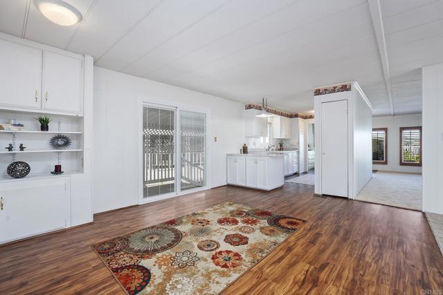 Detail Gallery Image 6 of 38 For 7467 Mission Gorge Rd Spc 81,  Santee,  CA 92071 - 2 Beds | 2 Baths