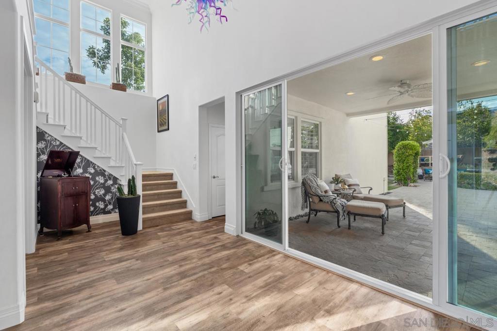 985 Tucana Dr. - photo 5