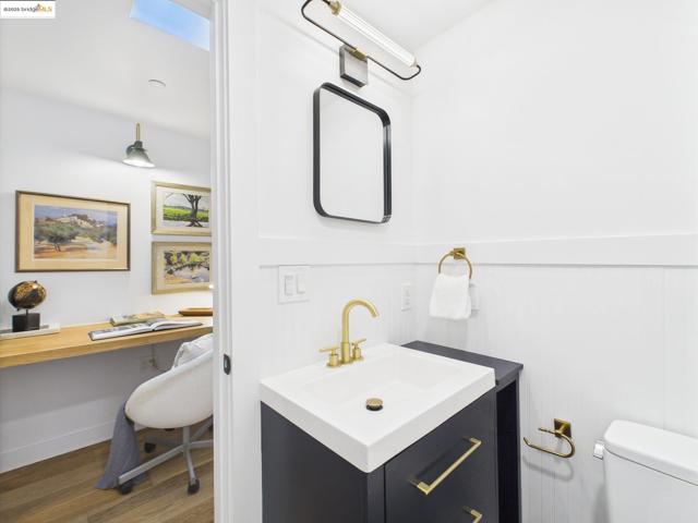 2602 Adeline St, Oakland CA: https://media.crmls.org/mediaz/a521837c-ffd8-4687-bd84-62acf2af8706.jpg