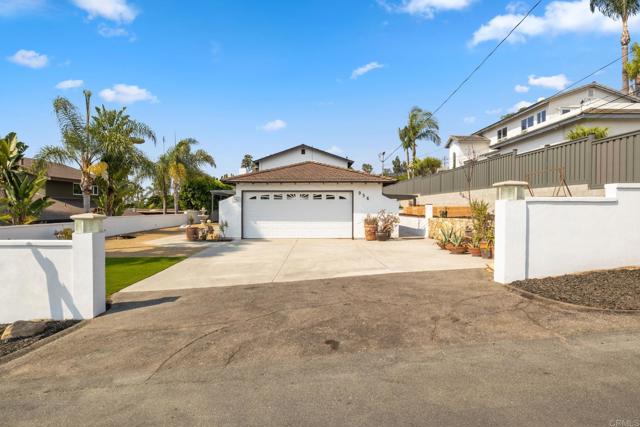 Detail Gallery Image 68 of 69 For 956 Capri Rd, Encinitas,  CA 92024 - 5 Beds | 5 Baths