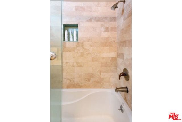 404 San Vicente Boulevard, 28 photo 7