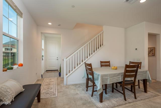 Detail Gallery Image 4 of 47 For 231 Inspiration, Camarillo,  CA 93012 - 4 Beds | 2/1 Baths