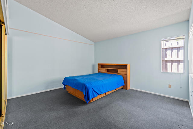447 Ute Lane, Ventura CA: https://media.crmls.org/mediaz/a52572e2-4171-49ab-83e6-3c4fe2308b72.jpg