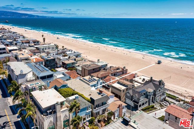 116 35th Street, Manhattan Beach, California 90266, 6 Bedrooms Bedrooms, ,5 BathroomsBathrooms,Residential,Sold,35th,22176385