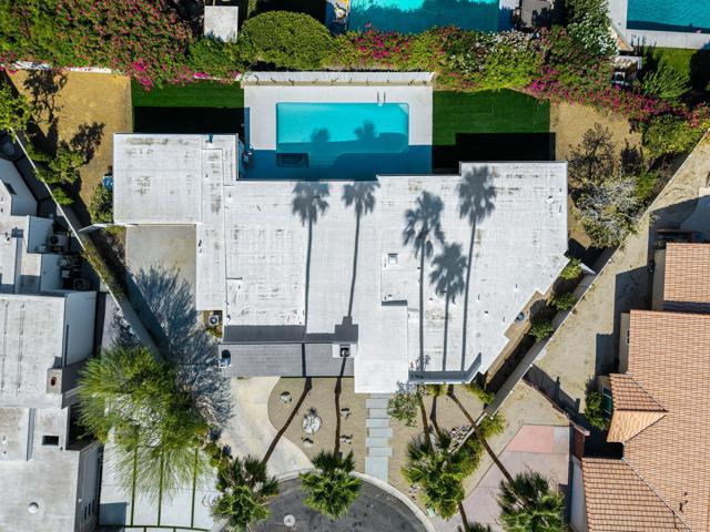 48335 Alan Circle, Palm Desert CA: https://media.crmls.org/mediaz/a525ddfc-0446-4c88-b4a5-c4144837e7e9.jpg