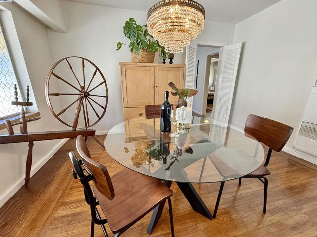 Image 14 of 57 For 574 Lewis Ave