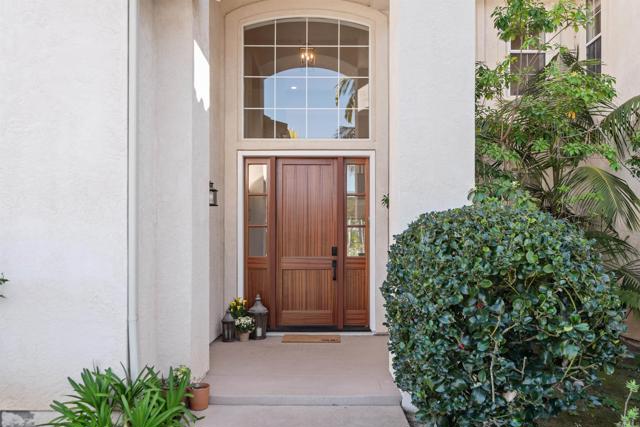 2034 Ridgecrest Place, Escondido CA: https://media.crmls.org/mediaz/a526cc30-88a5-40f6-b50e-a2ef2a2b8eb2.jpg