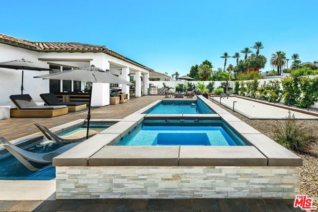 75403 Mansfield Drive, Indian Wells CA: https://media.crmls.org/mediaz/a527368f-566d-4625-adbe-d27dc2b3e547.jpg