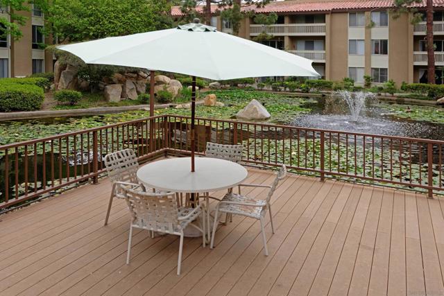 1885 Diamond St, San Diego CA: https://media.crmls.org/mediaz/a52750d4-7bfe-40ba-b5bf-e3ca05f2adc3.jpg