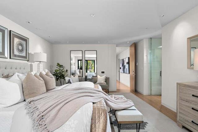 131 El Pinar, Los Gatos CA: https://media.crmls.org/mediaz/a527f23a-62a6-44b6-a12b-c00735a62946.jpg