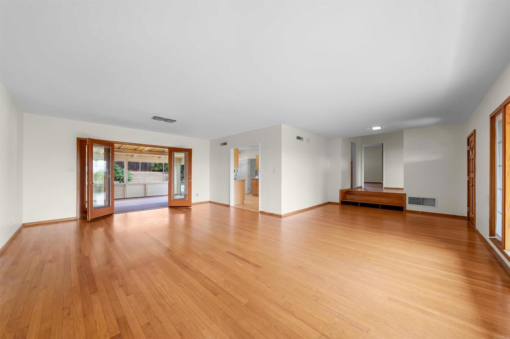 2516 Chatsworth Boulevard - photo 3