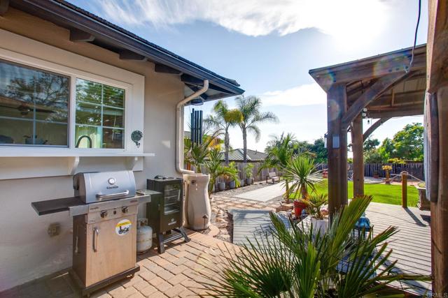 Detail Gallery Image 18 of 56 For 2392 Fire Mountain Dr, Oceanside,  CA 92054 - 2 Beds | 2 Baths