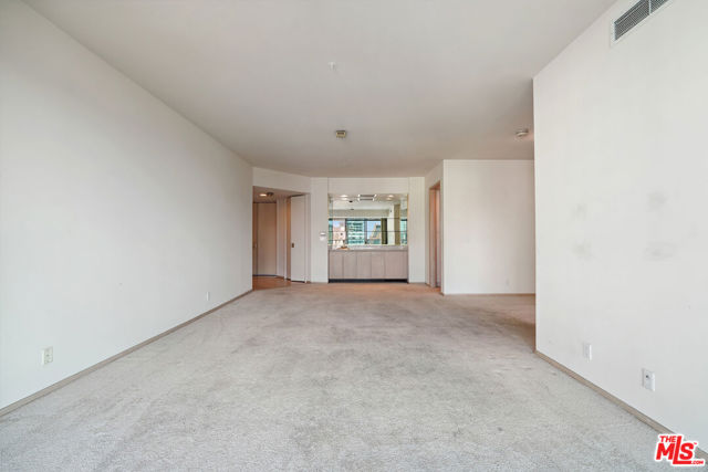 10490 Wilshire Boulevard, Los Angeles CA: https://media.crmls.org/mediaz/a52abb4d-8293-4713-9f5f-a15a56586eab.jpg