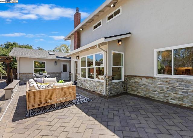 59 Arenas Ct, San Ramon CA: https://media.crmls.org/mediaz/a52bc883-61b7-4168-aab0-f4fa9079d3f3.jpg