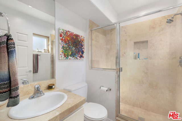 1708 Clear View Drive, Beverly Hills CA: https://media.crmls.org/mediaz/a52c3a00-a435-4c7a-b7eb-59ec37299ef5.jpg