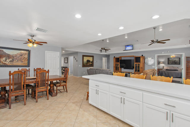 27250 Nortada Drive, Cathedral City CA: https://media.crmls.org/mediaz/a52cbd2b-bfc0-445d-b89b-82e66cb0a32b.jpg