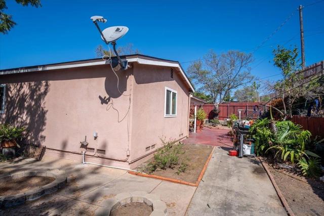 Image 33 of 44 For 3711 Racine  