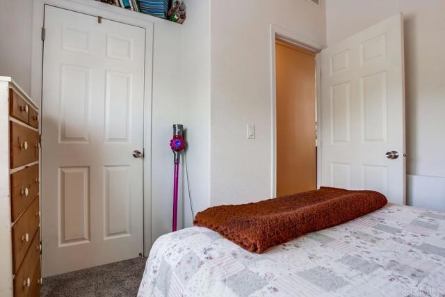 1750 W Citracado Parkway, Escondido CA: https://media.crmls.org/mediaz/a52da0ff-9273-424e-900a-4f73d89024dd.jpg