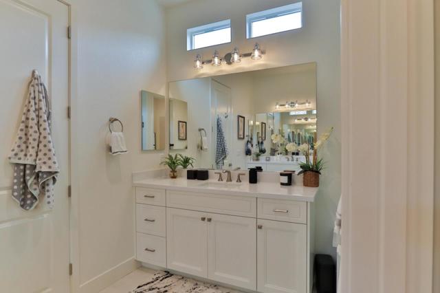 2102 White Oak Drive, Hollister CA: https://media.crmls.org/mediaz/a52dc10f-8422-453d-9d05-3fb4e9cb6111.jpg