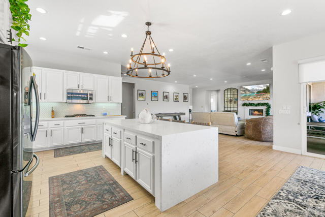 44830 Via Mirabel, La Quinta CA: https://media.crmls.org/mediaz/a52dfdce-ed41-4ad3-8400-d5f6932de878.jpg