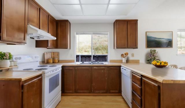 93 Barnes Lane, Fremont CA: https://media.crmls.org/mediaz/a52f2599-ebb0-4b1e-8ee5-89be35cc0f5e.jpg