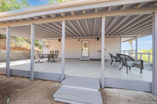 12340 Lakeshore Drive, Clearlake CA: https://media.crmls.org/mediaz/a5326773-9607-4bf9-afb2-0d58d71d7632.jpg